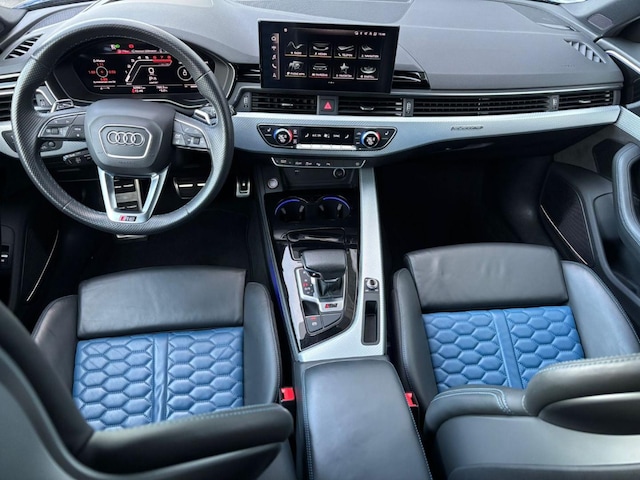 Audi RS4 Avant Quattro