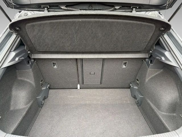 Volkswagen T-Roc 1.5 TSI DSG R-Line