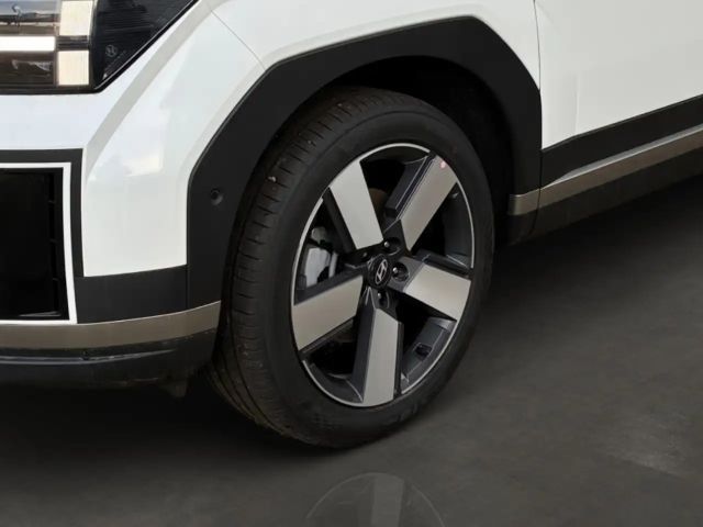 Hyundai Santa Fe 2WD