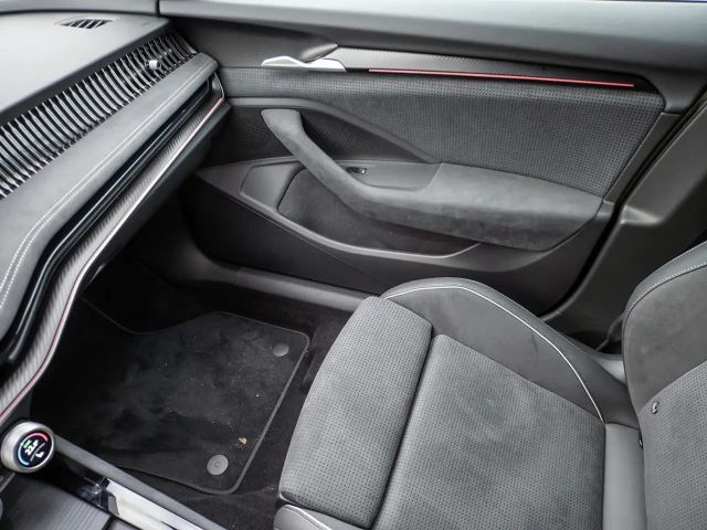 Skoda Superb 2.0 TSI Combi Sportline