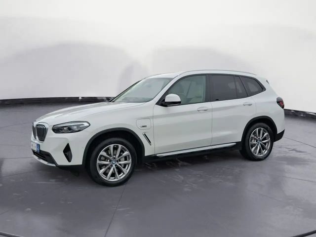 BMW X3 xDrive30e
