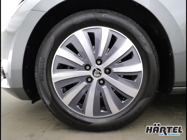 Skoda Superb 2.0 TDI Combi Style Style