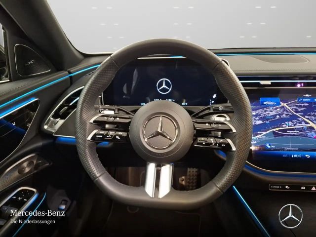 Mercedes-Benz E 200 AMG Line Sedan