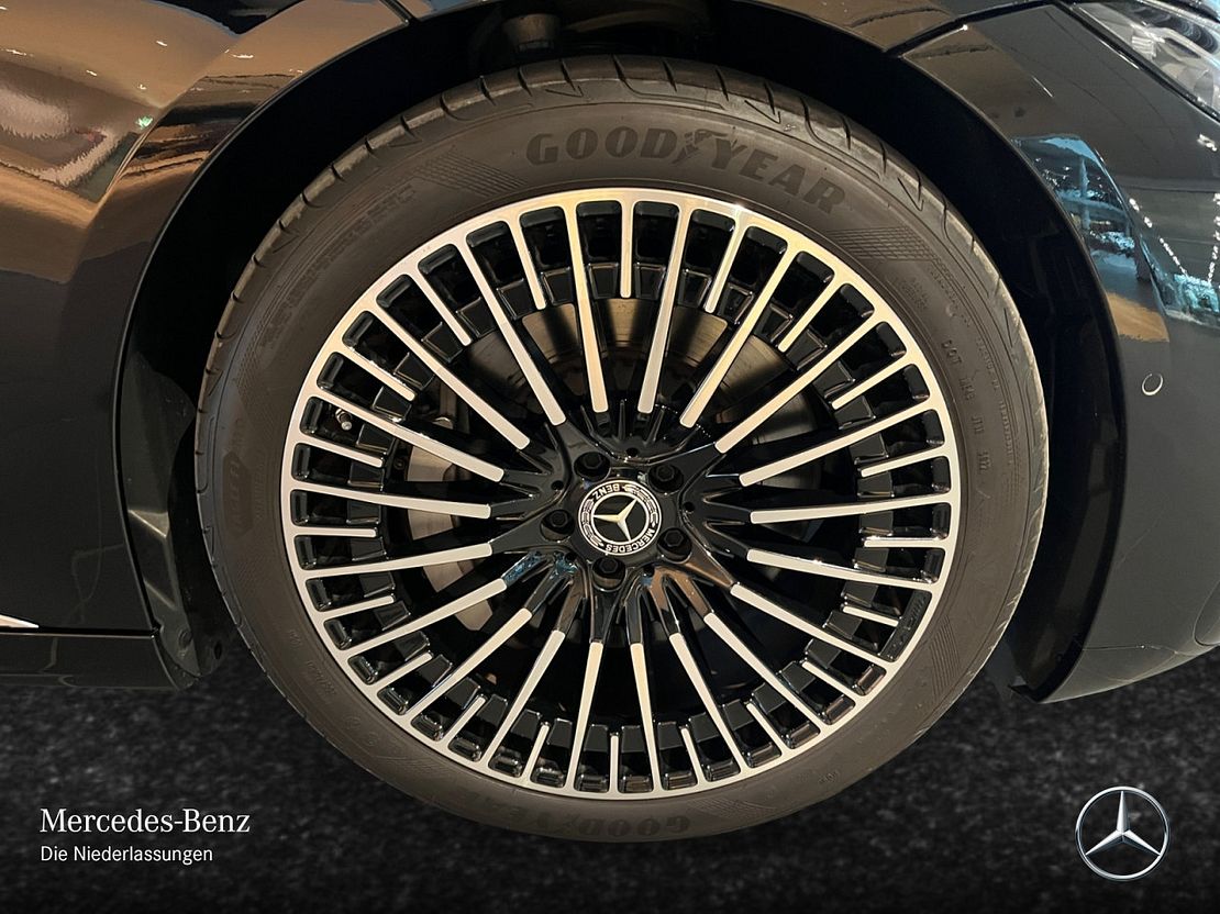 Mercedes-Benz EQS 450 Sedan