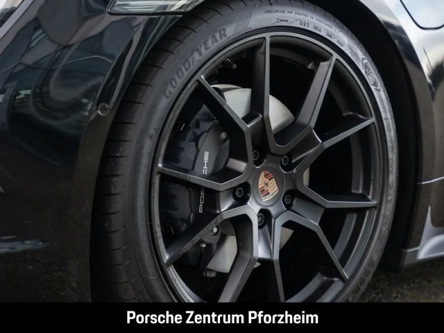 Porsche Taycan Black Edition Sport Turismo