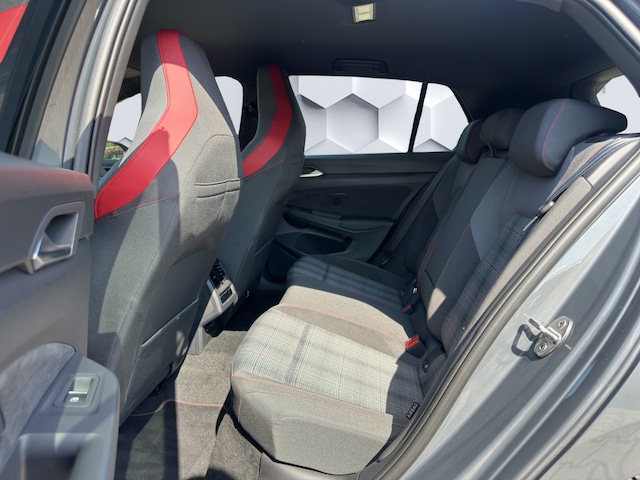 Volkswagen Golf 2.0 TSI Golf VIII