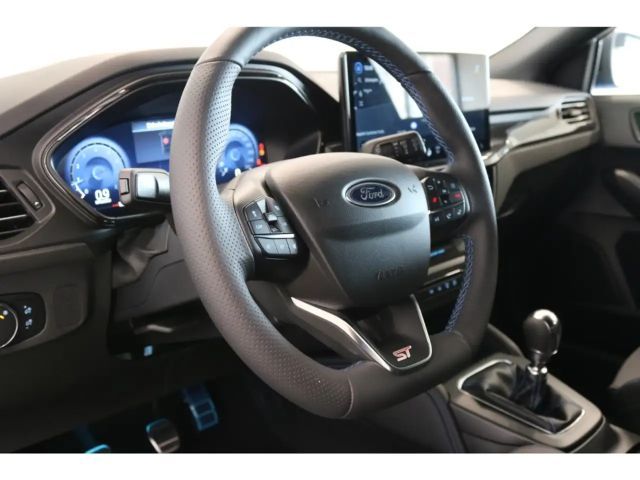 Ford Focus ST Line
