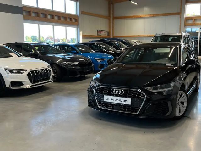 Audi A3 30 TDI S-Line Sedan