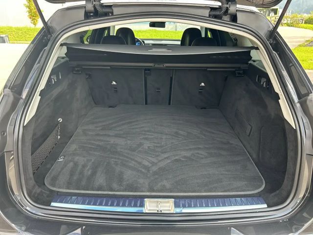 Mercedes-Benz E 220 4MATIC E 220 d Estate