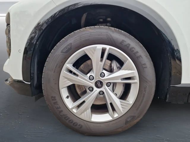 Audi Q6 e-tron TECH LED+ 19" ACC KAM.