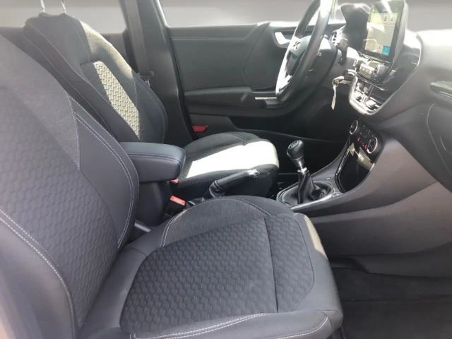 Ford Puma EcoBoost Titanium