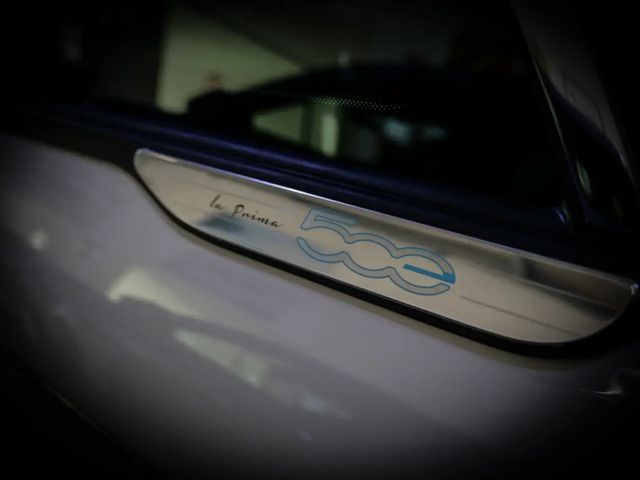 Fiat 500e La Prima