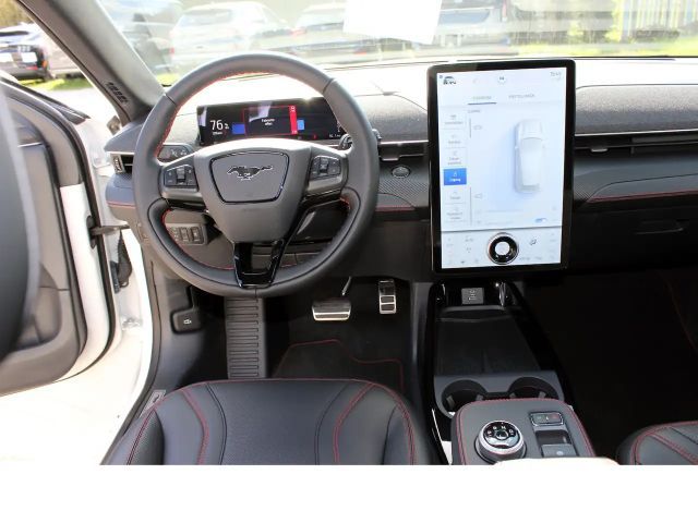 Ford Mustang Mach-E AWD