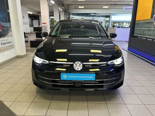 Volkswagen Golf 1.5 eTSI DSG Life