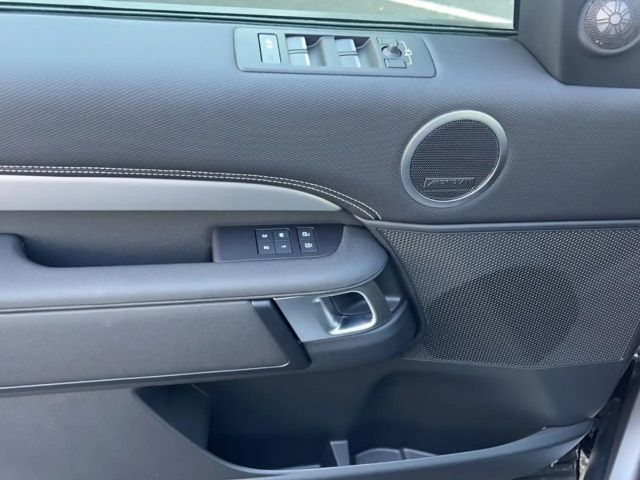 Land Rover Discovery D300 Dynamic SE