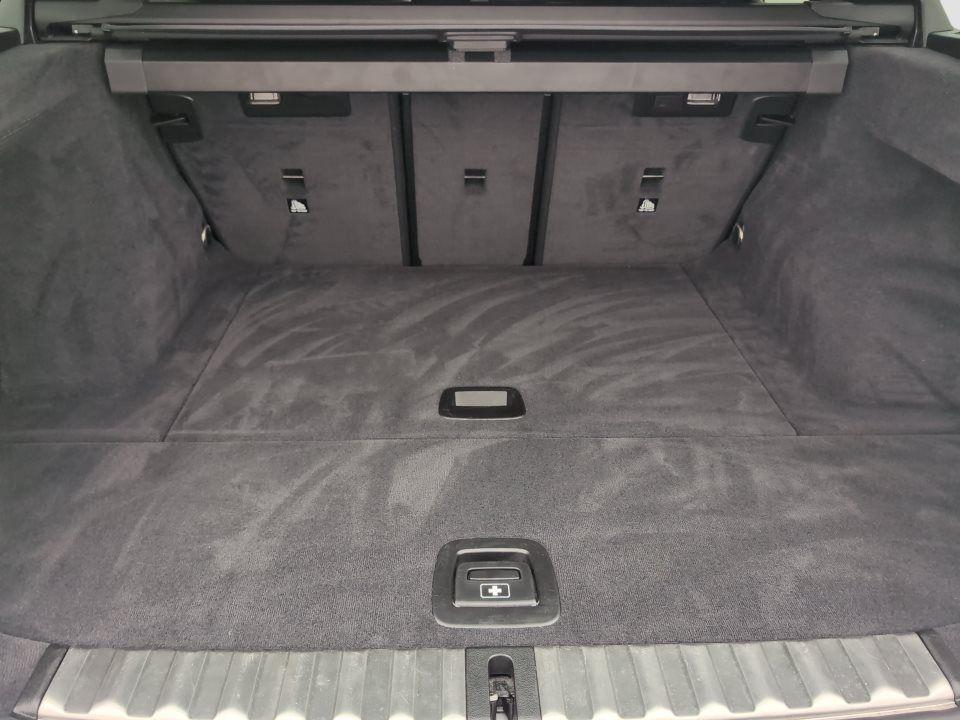 BMW 330 330i Touring xDrive