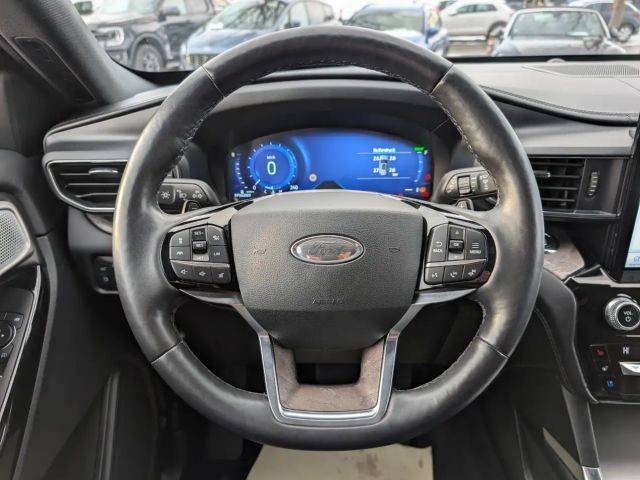 Ford Explorer Platinum Plug in Hybrid