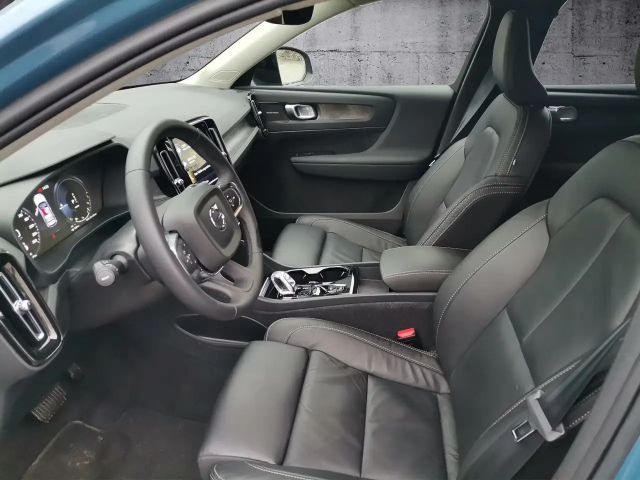 Volvo XC40 Dark Plus T5