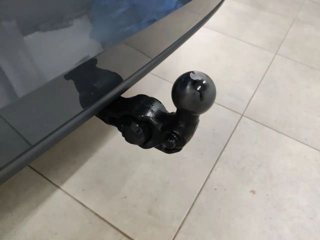 Volkswagen Golf 1.5 TSI Life Variant