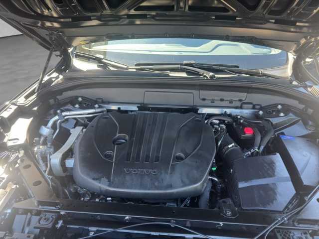 Volvo XC60 Dark Plus