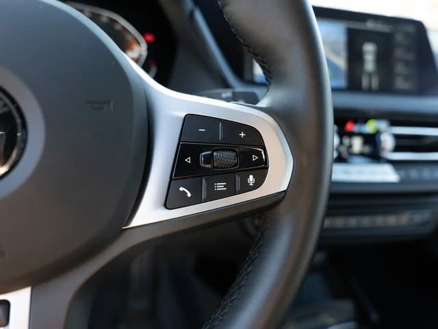 BMW 118 118i M-Sport Sedan