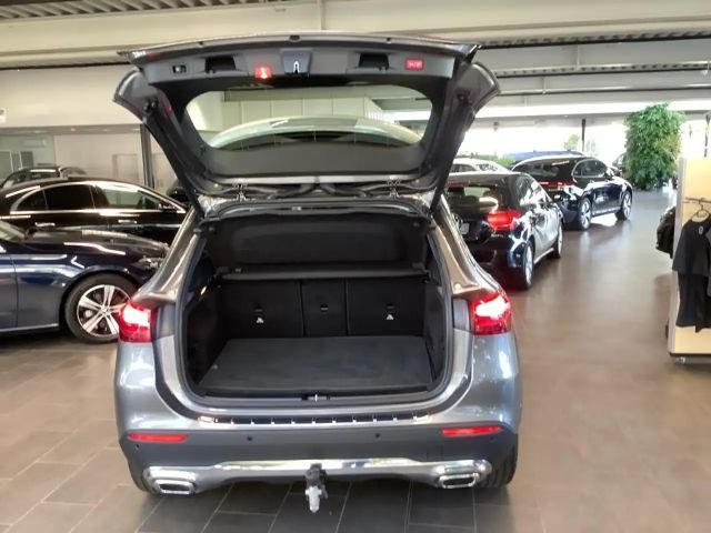 Mercedes-Benz GLA 200 Progressive