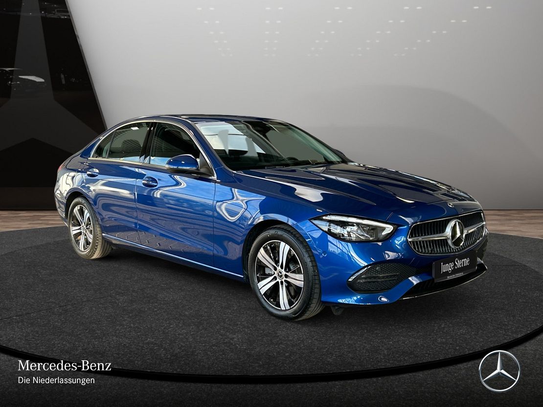 Mercedes-Benz C 200 4MATIC Sedan