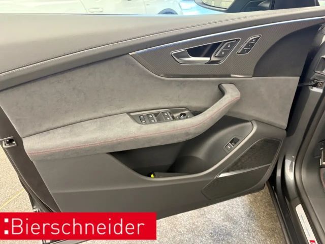 Audi RS Q8 Performance