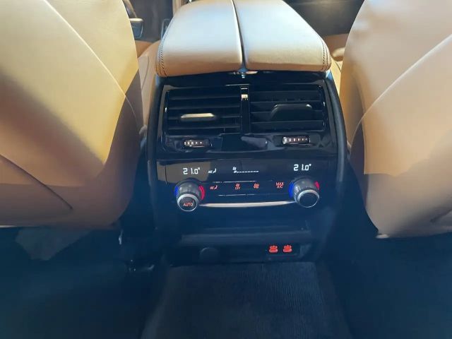 BMW 530 530d M-Sport Sedan