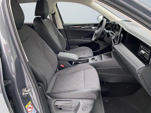 Volkswagen Tiguan 1.5l eTSI ACC PDC NAVI KAM SHZ