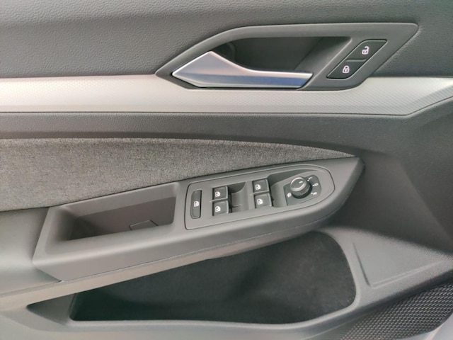 Volkswagen Golf 1.5 eTSI Move Variant