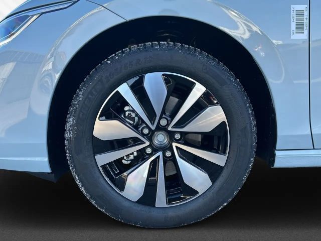 Volkswagen Golf Life Variant