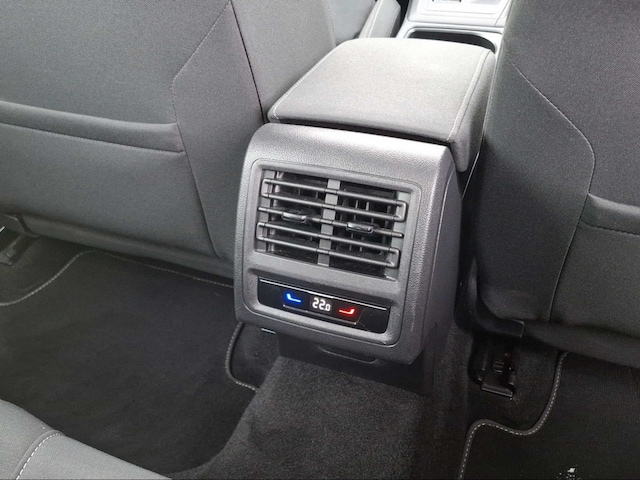 Volkswagen Golf 1.5 eTSI DSG Style