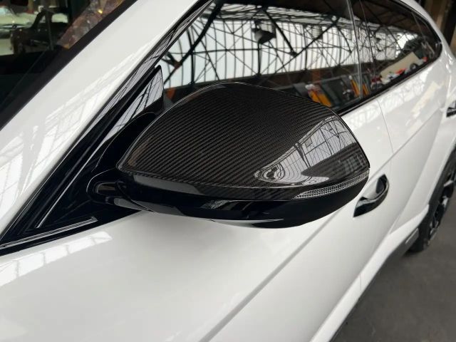 Lamborghini Urus Performante