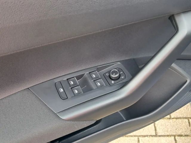 Volkswagen Taigo 1.0 TSI R-Line