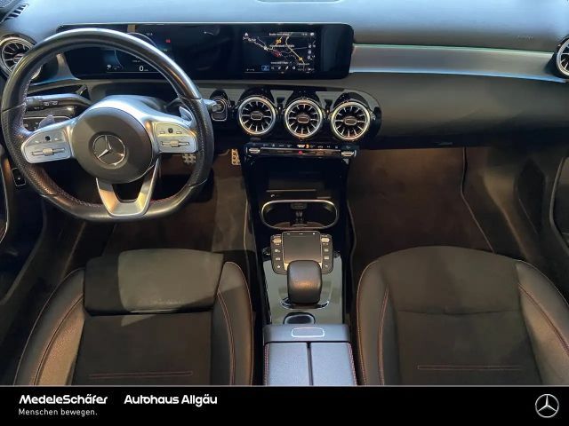 Mercedes-Benz A 250 A 250 e AMG Line