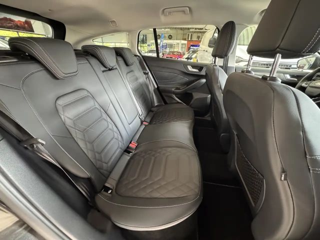 Ford Focus Titanium Wagon