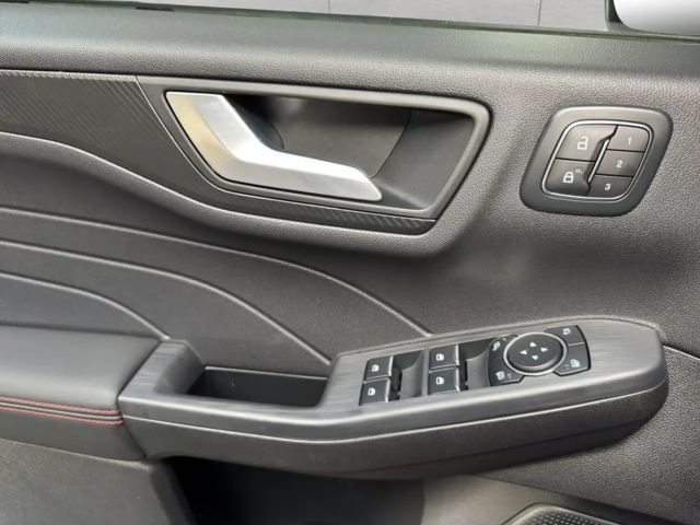 Ford Kuga Plug in Hybrid ST Line X