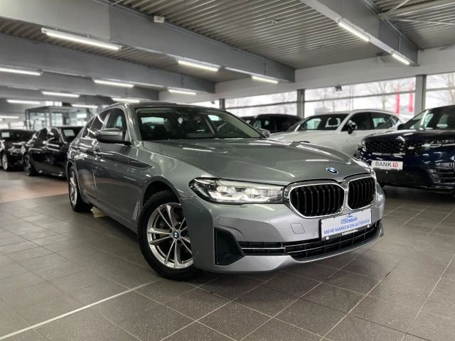 BMW 520 520d Business Line Sedan xDrive