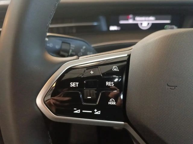 Volkswagen ID.7 IQ.Drive Pro