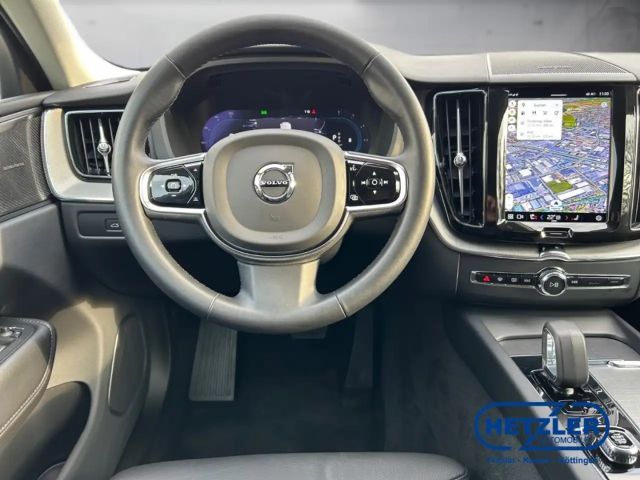 Volvo XC60 AWD Dark Plus