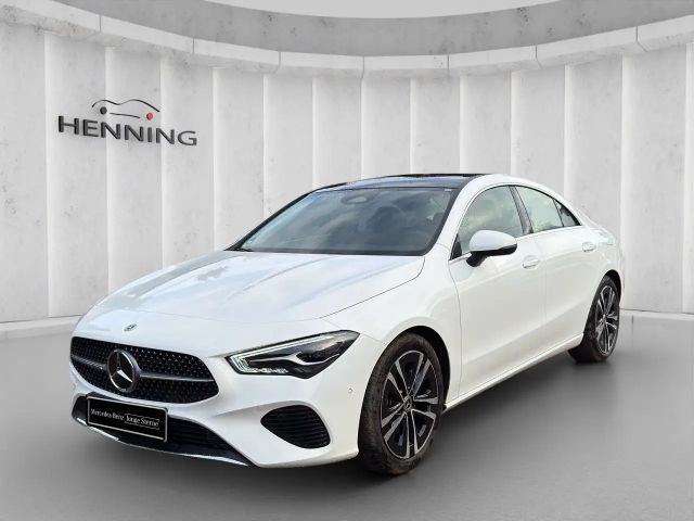 Mercedes-Benz CLA 180 Coupé Progressive