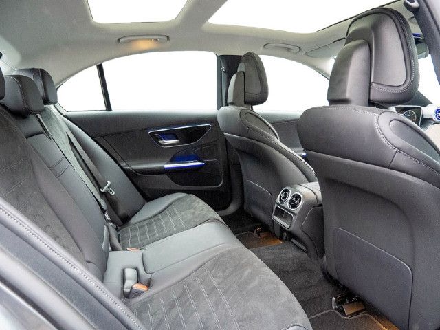 Mercedes-Benz C 220 C 220 d Sedan