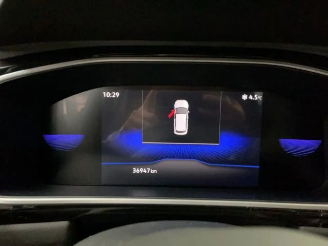 Volkswagen T-Roc 1.5 TSI DSG R-Line