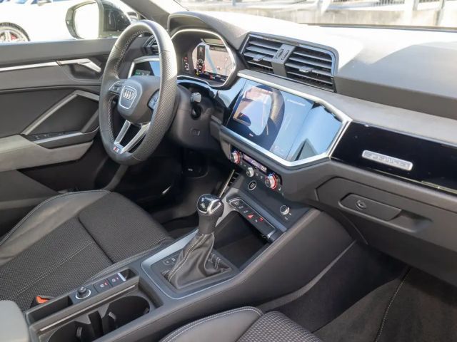 Audi Q3 40 TFSI Quattro S-Line Sportback