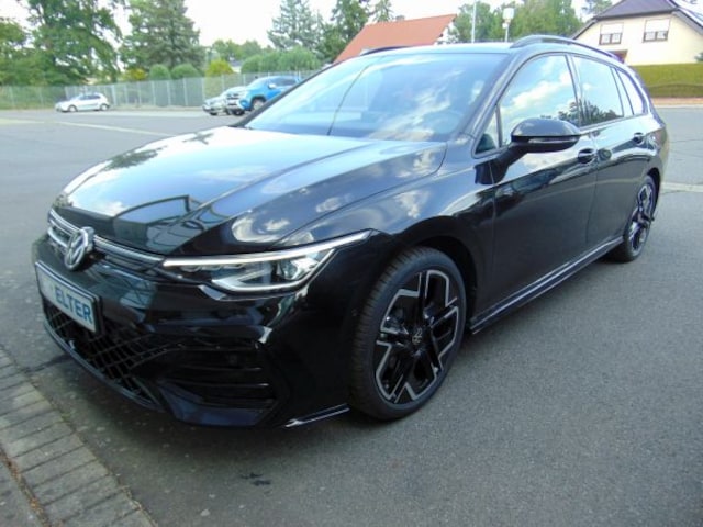 Volkswagen Golf 1.5 eTSI DSG Variant