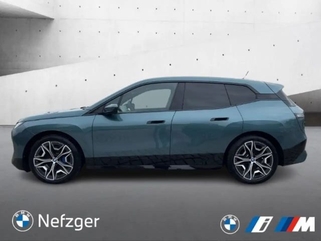 BMW iX xDrive50