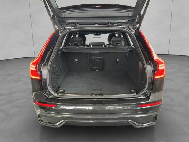 Volvo XC60 Dark Plus