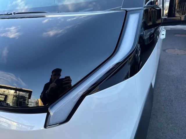 Kia PV5 Passenger Earth Plus