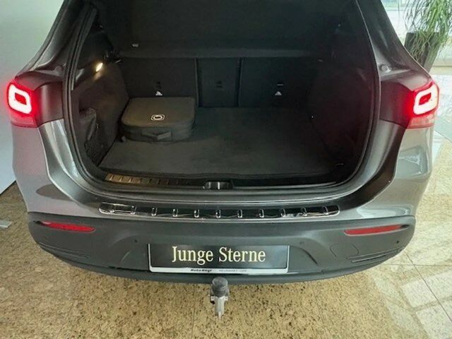 Mercedes-Benz EQA 300 4MATIC Progressive